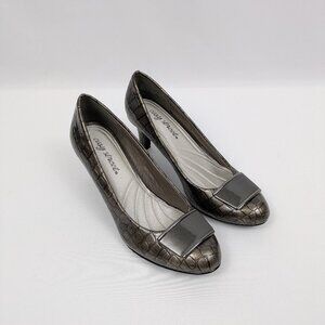 Women's Easy Street Animal Print Pumps